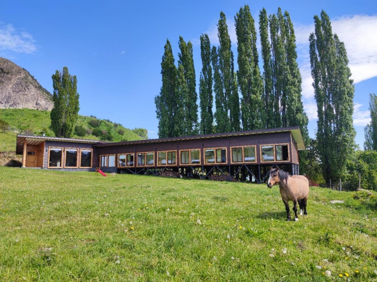 Austral Patagonian Lodge Coyhaique Exterior photo